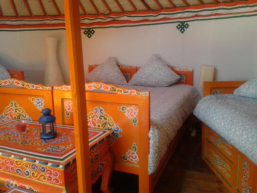 Yourte Nomade-Lodge Les Ecrennes Pokoj fotografie
